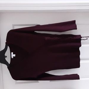 Long sleeve v-neck sweater